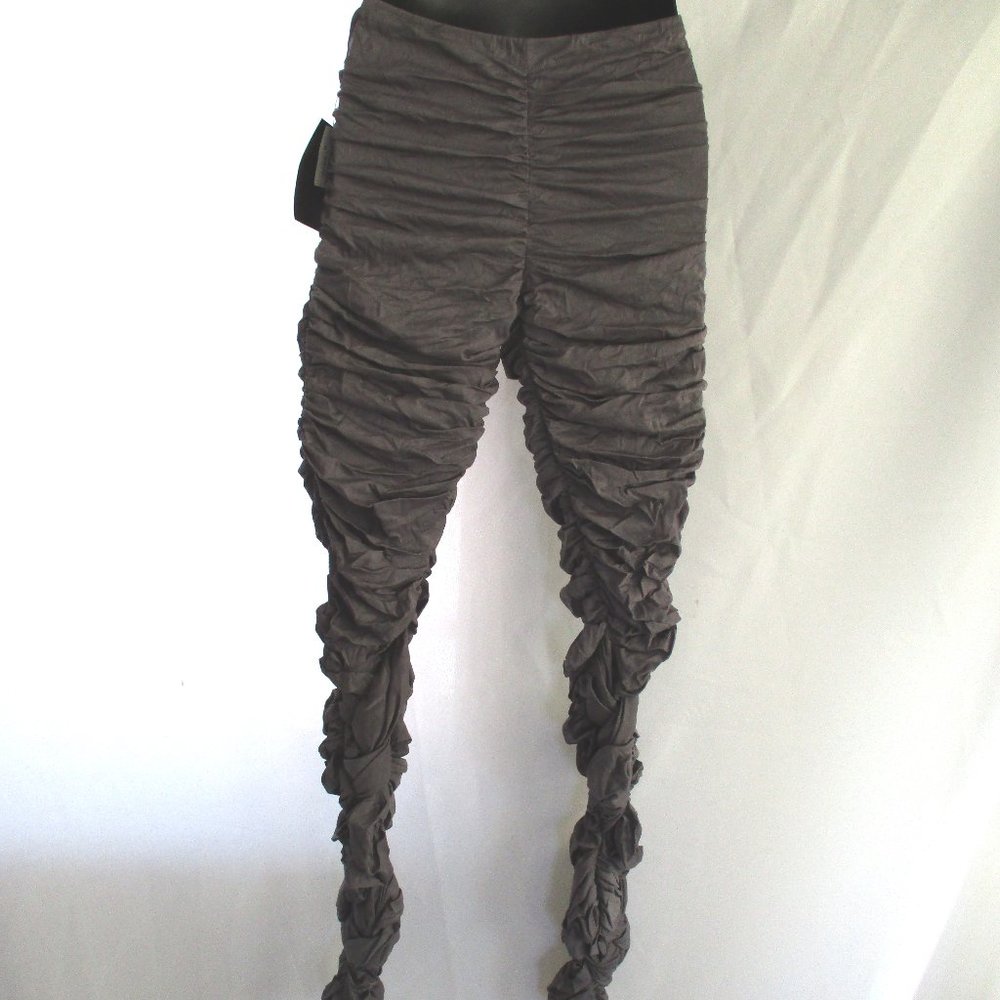 NEW BURBERRY Ruffled Ruched Pants - Picture 2 of 7